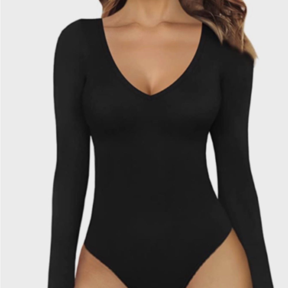 Elegant Black Long Sleeve Bodysuit clozoz